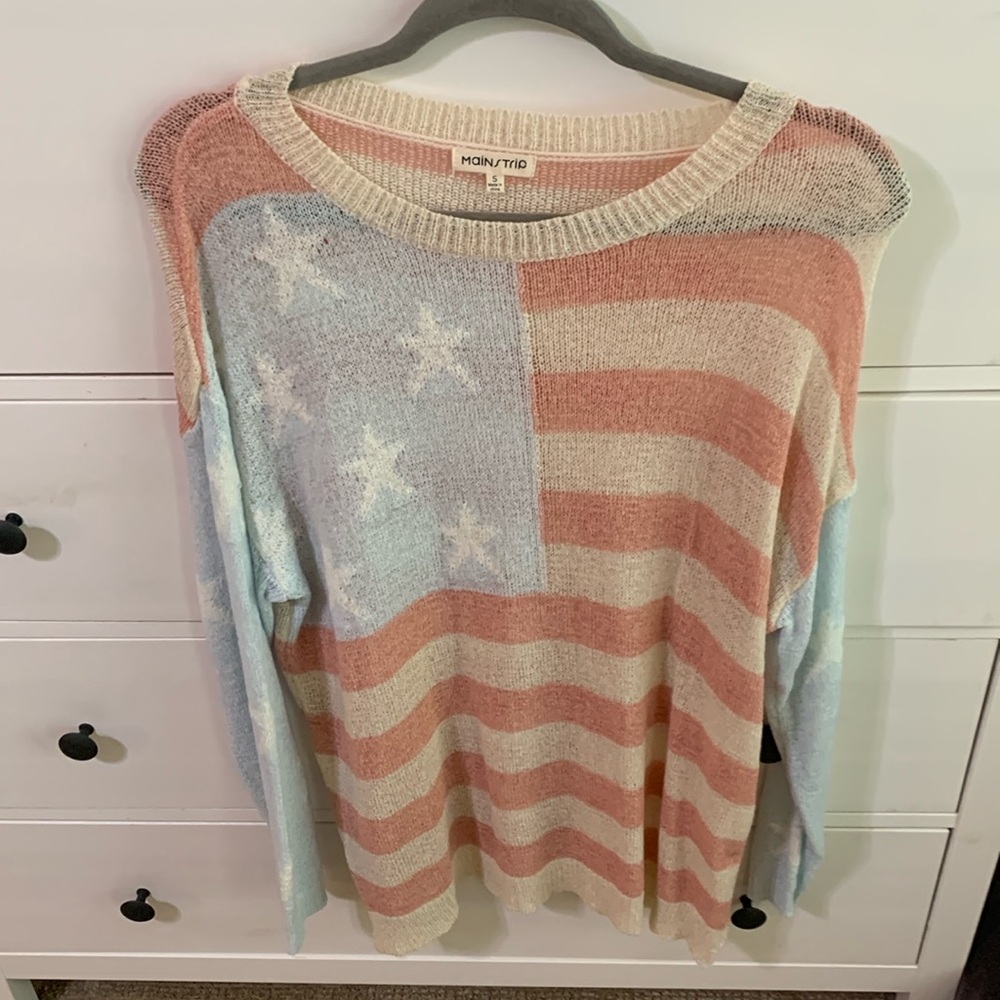 Beautiful American flag sweater- size S. Never worn! From a local boutique